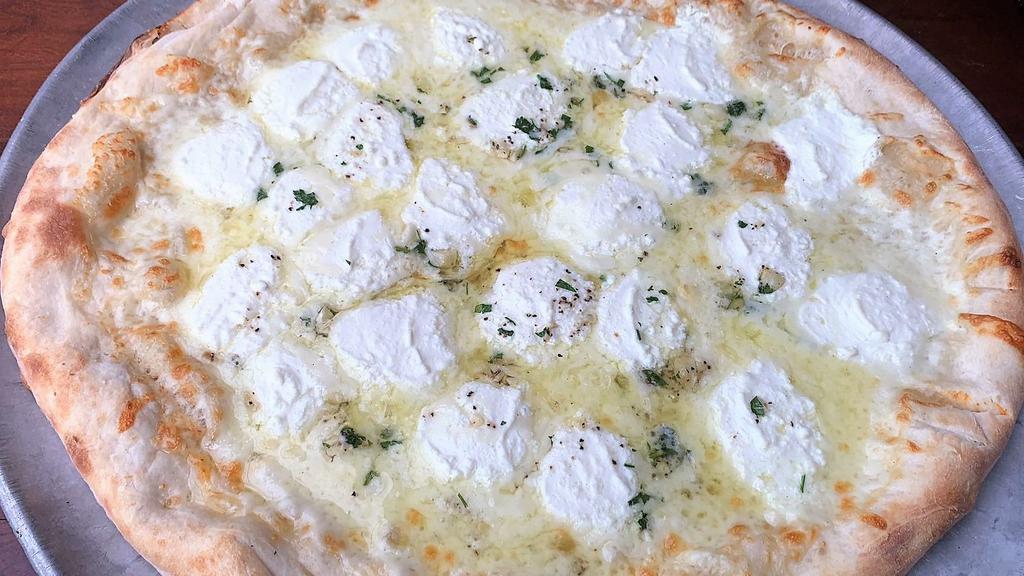 White Pizza · 18 inch pizza topped with fresh garlic, oil,  mozzarella, ricotta cheese, and parmesan cheese