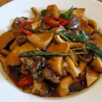 Mushrooms With Three Cup Sauce · 