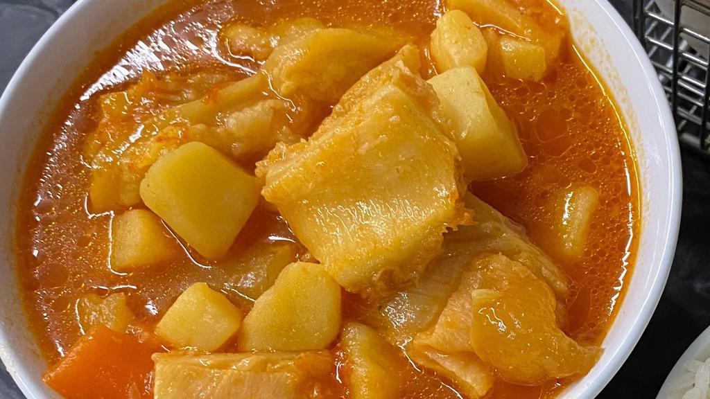 Tripe Soup | Sopa De Mondongo · Tripe, carrots, potatoes, cilantro in a tomato base. Hardy feel-good soup. Mondongo, zanahoria, papas, y cilantro.