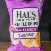Hal'S Sweet Onion Kettle Chips (5 Oz) · 