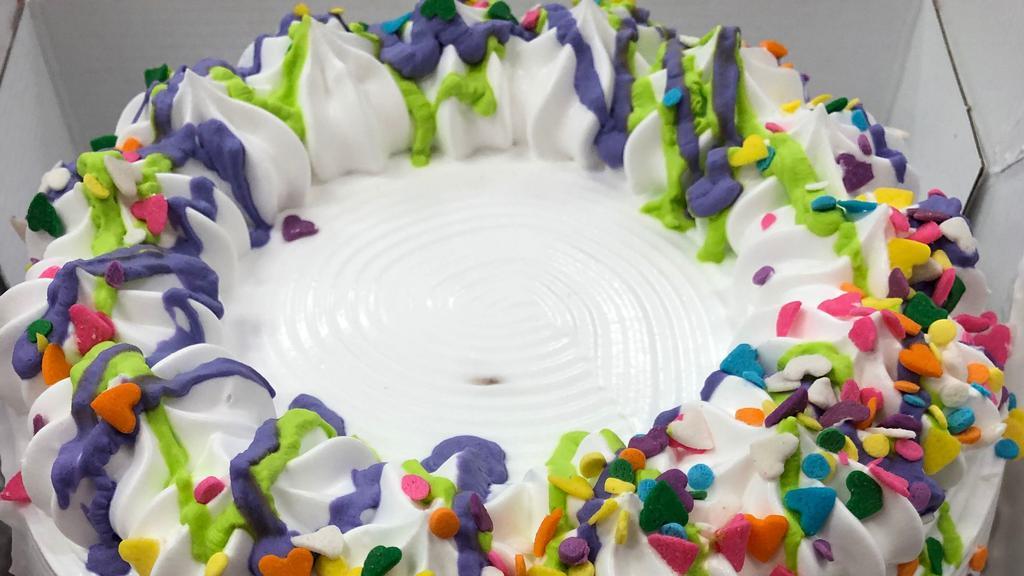 Ice Cream Cake · Vanilla&Chocolate Flavored
With cookie Crunch
7 Inch , Serves 8-10 people