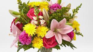 The Ftd Main Squeeze Bouquet · Pucker up! For your main squeeze and your closest friends, a vibrant assortment of pink and ...