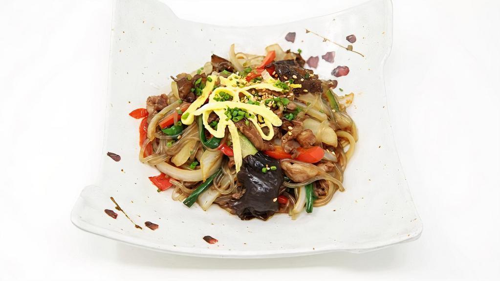 Jap Che · Fried clear noodles, vegetables with choice of beef / seafood / vegetables.
