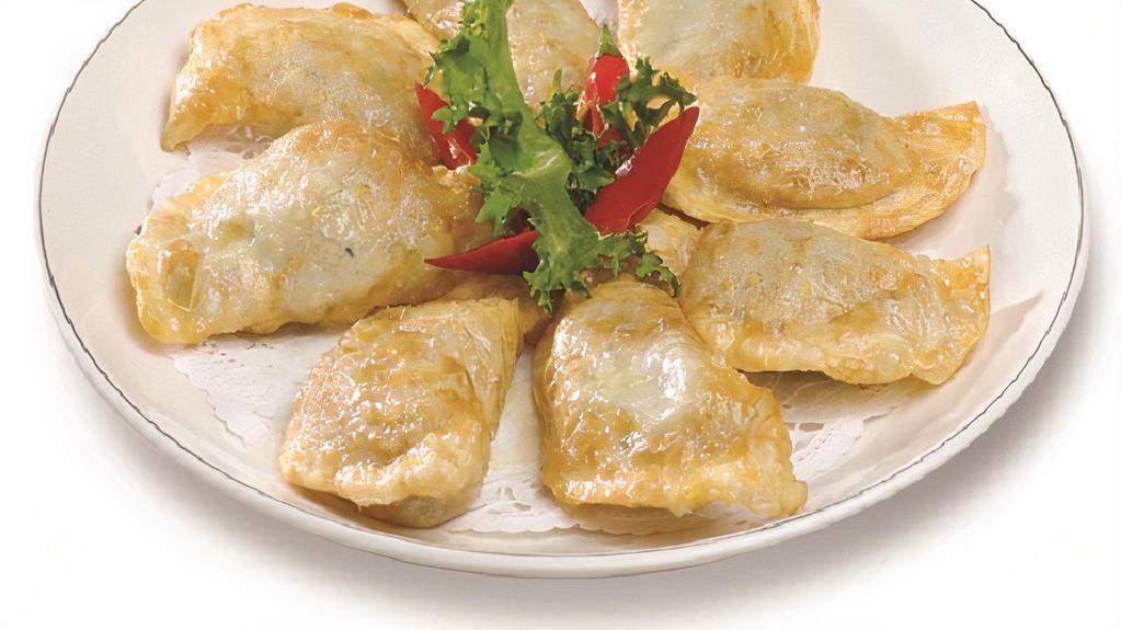 Mandoo Gui · Fried dumplings.