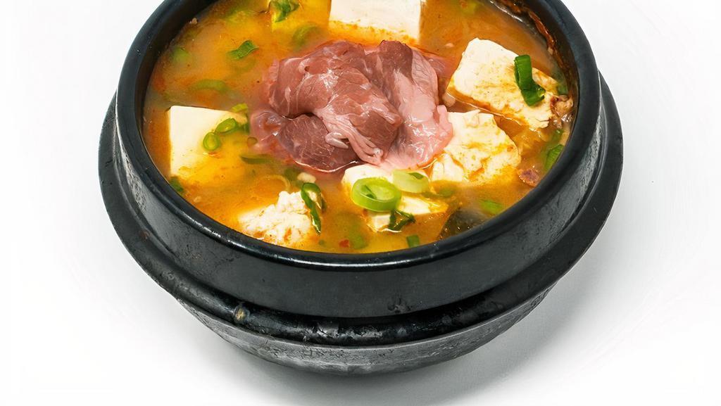 Chadol Deon Jang Jjigae · Bean paste stew with beef brisket, tofu and vegetables.