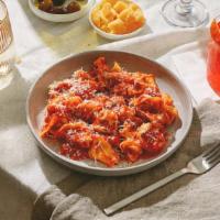 Tortellini Marinara · Tasty cheese tortellini with marinara sauce and fresh Parmesan cheese.