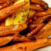 Simple Roasted Baby Carrots (½ Lb) · 
