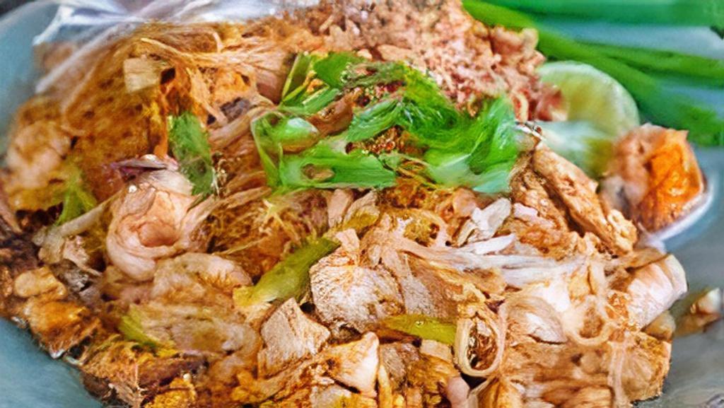 Pad Thai · Served with roast pork fried rice or white rice and wonton soup or egg drop soup or hot and sour soup.