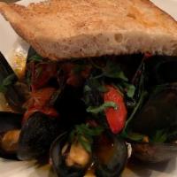 Bouchot Mussels · Red or White Sauce