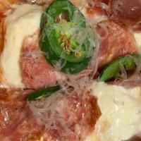 Calabria Pizza · Sopressata, Jalapeno