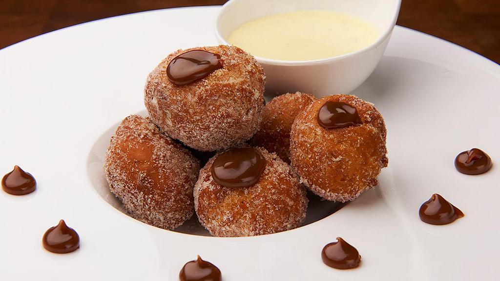 Imc Donuts · Dulce de Leche, Crème Anglaise, Cinnamon Sugar