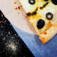 White Ricotta Pizza Slice · Mozzarella and ricotta cheeses and fresh basil .(no marinara sauce)