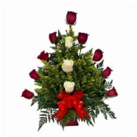 Simple Arrangement 2 · Flower and container may vary depending on the season and availability.