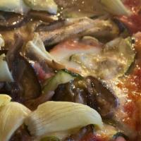 Vegetariana	 · Mushrooms, Eggplant, Artichoke,Zucchini,Olives