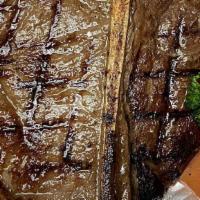 T-Bone Steak/ T骨牛扒 · 16 oz Well done./ 全熟。.