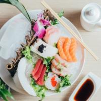 Sashimi Dinner · Eighteen piece sashimi