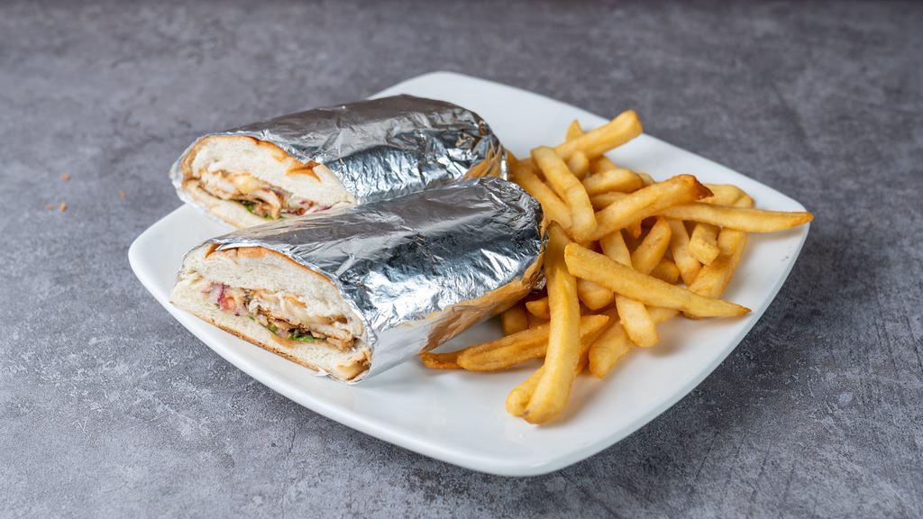 Sandwich De Pollo · Grilled chicken sandwich with French Fries