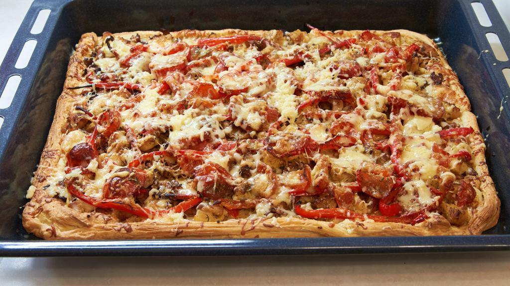 Sicilian Supreme Pizza · Bacon, pepperoni, broccoli, spinach, raw onions, mushrooms, tomato, and black olives sicilian pizza.