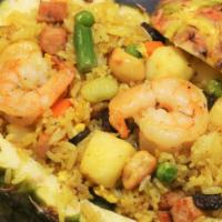 Pineapple Fried Rice With Chicken & Shrimp · 