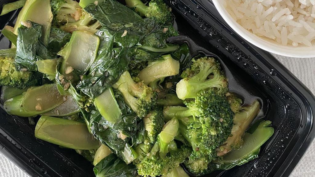 Double Broccoli · American broccoli and chinese broccoli fresh garlic light brown sauce.