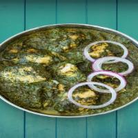 Saag Wala Chicken · marinated chicken tossed with creamy spinach base