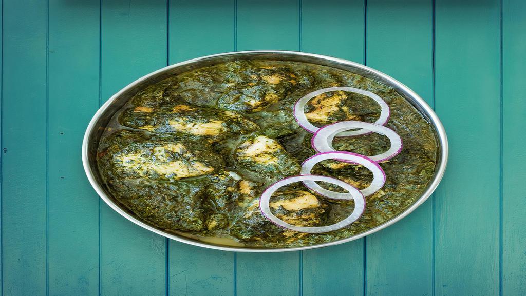 Saag Wala Chicken · marinated chicken tossed with creamy spinach base