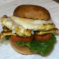 Grilled Chicken Burger · Grilled chicken with mozzarella cheese, lettuce and tomato.