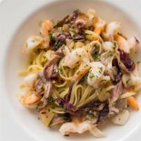 Julie'S Pasta Special · Linguini with sauteed Shrimps, radicchio, white wine, olive oil & garlic sauce
