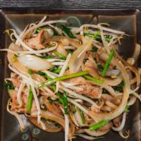Buta Moyasi Itame · Stir-fried pork belly, mung bean  sprouts, chives, onions, and scallions, seasoned with hous...