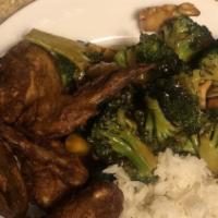 Chicken With Broccoli Diet · Served with white rice.