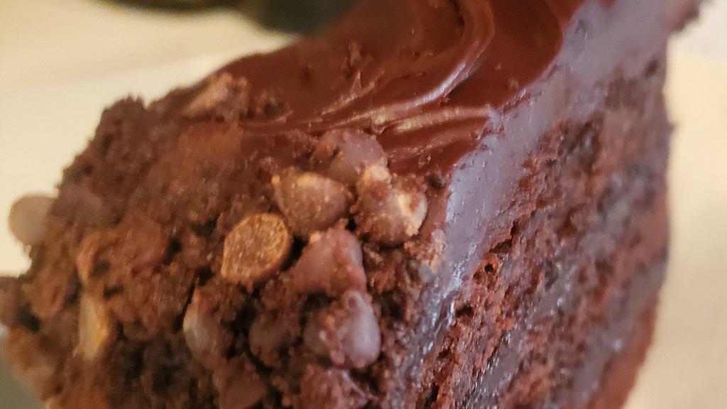 Double Chocolate Fudge Cake · 