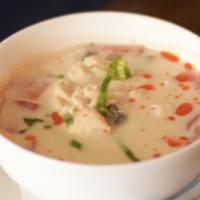Tom Kha · Bell pepper and mushroom with mild coconut milk and sour soup.