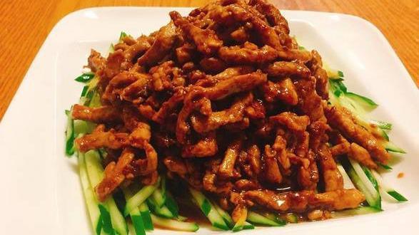 Beijing Sauce Pork / 京酱肉丝 · 