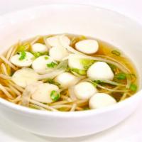 Fish Balls Soup · Fish balls soup with beansprout.