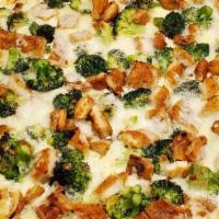 Chicken Broccoli Alfredo · Creamy Alfredo sauce with fried chicken, broccoli and mozzarella
