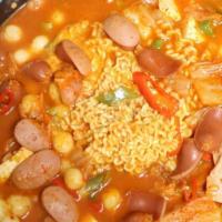 Boodae Jjigae · 부대전골 Spicy Ham and Assorted Sausage Stew with Ramen (ramen noodles are not cooked and packag...