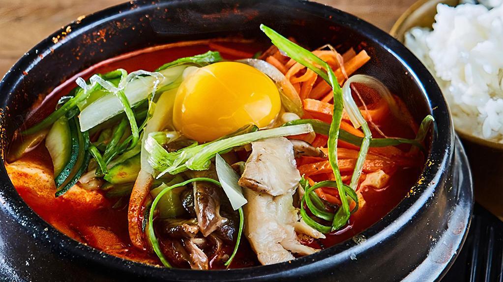 Vegetable Soon Tofu Soup · Spicy Tofu Soup with Vegetables (Mushroom, Scallion, Onion, Zucchini)
Steamed Rice Together
*** Delivery - No Egg ***