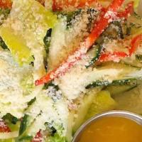Koko Salad · Lettuce, Red pepper, Cucumber, Tomato, Arugula and Parmesan mixed with Lemon Dressing / 
Man...