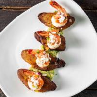 Cantina Camarones · Grilled shrimp, sweet plantain, and guacamole. Served with pico De gallo and cheese.