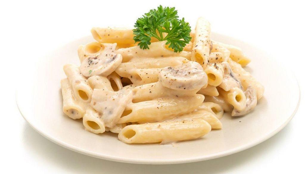 Carbonara Penne · Penne style pasta beaded with carbonara sauce. Served with Italian bread and butter.