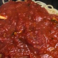 Marinara Sauce · Homemade chunky tomato sauce with garlic and basil. Served with your choice of pasta. (penne...