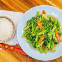 Garlic Broccoli · Comes with small rice.