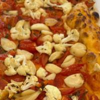 Pomodoro Slice · Tomato, cauliflower, garlic, basil. (Vegan)