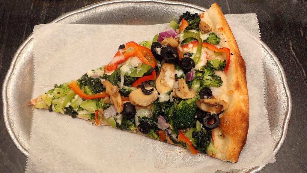 Claudio'S Veggie Delight Pizza · Broccoli, spinach, black olives, mushrooms, green peppers, and onions.