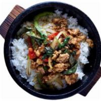Wok Wok Basil Stone Rice Bowl 香叶石锅饭 · Spicy. Wok-fired with basil, garlic, onion, bell pepper and smoked chili.
