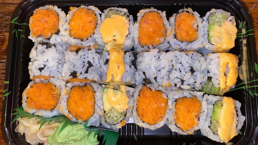 Spicy Combo · Spicy California, salmon and tuna roll.