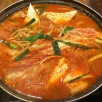 Pork & Kimchi Pot Stew 묵은지 돼지전골 · 