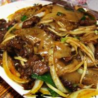 Beef Chow Fun · Flat rice noodle.