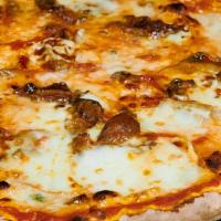 Vegan Porcini · Vegan Mozzarella cheese, tomato sauce and porcini mushrooms