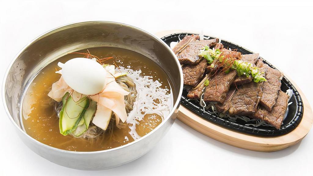 Mul Naeng Myeon + La Galbi Set 물냉면 + La 갈비 세트 冷面 + La排骨 · Cold buckwheat noodles in beef broth with marinated short rib BBQ.